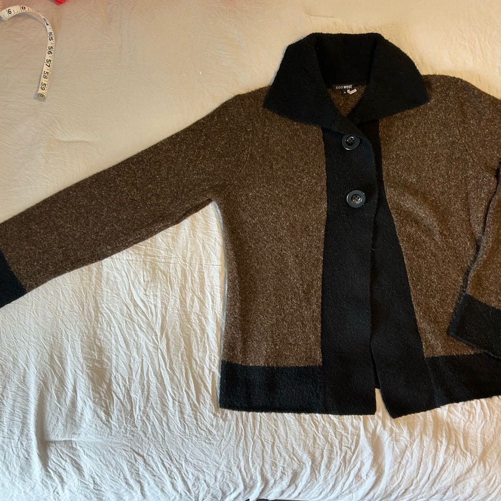 Classic & Classy 600 West S Women's Black and Brown Cardigan Sweater